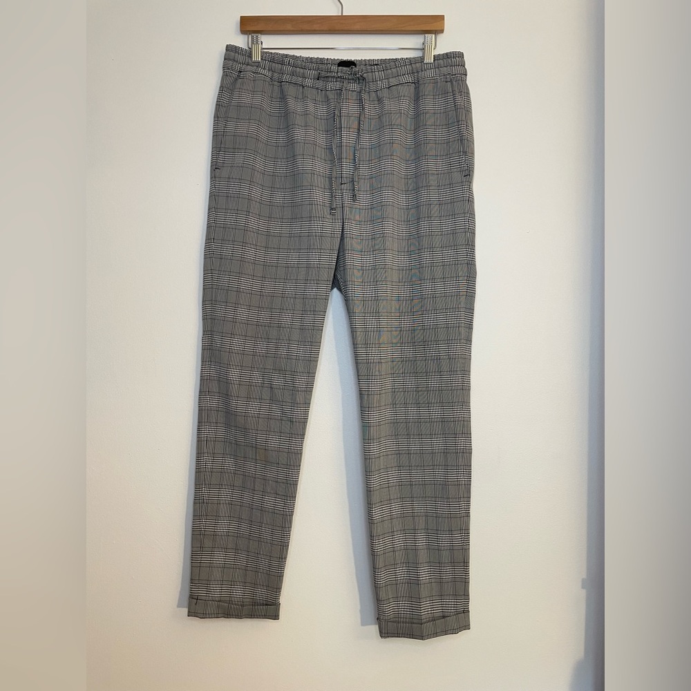 3 for 1 H&M jogger dress pants.